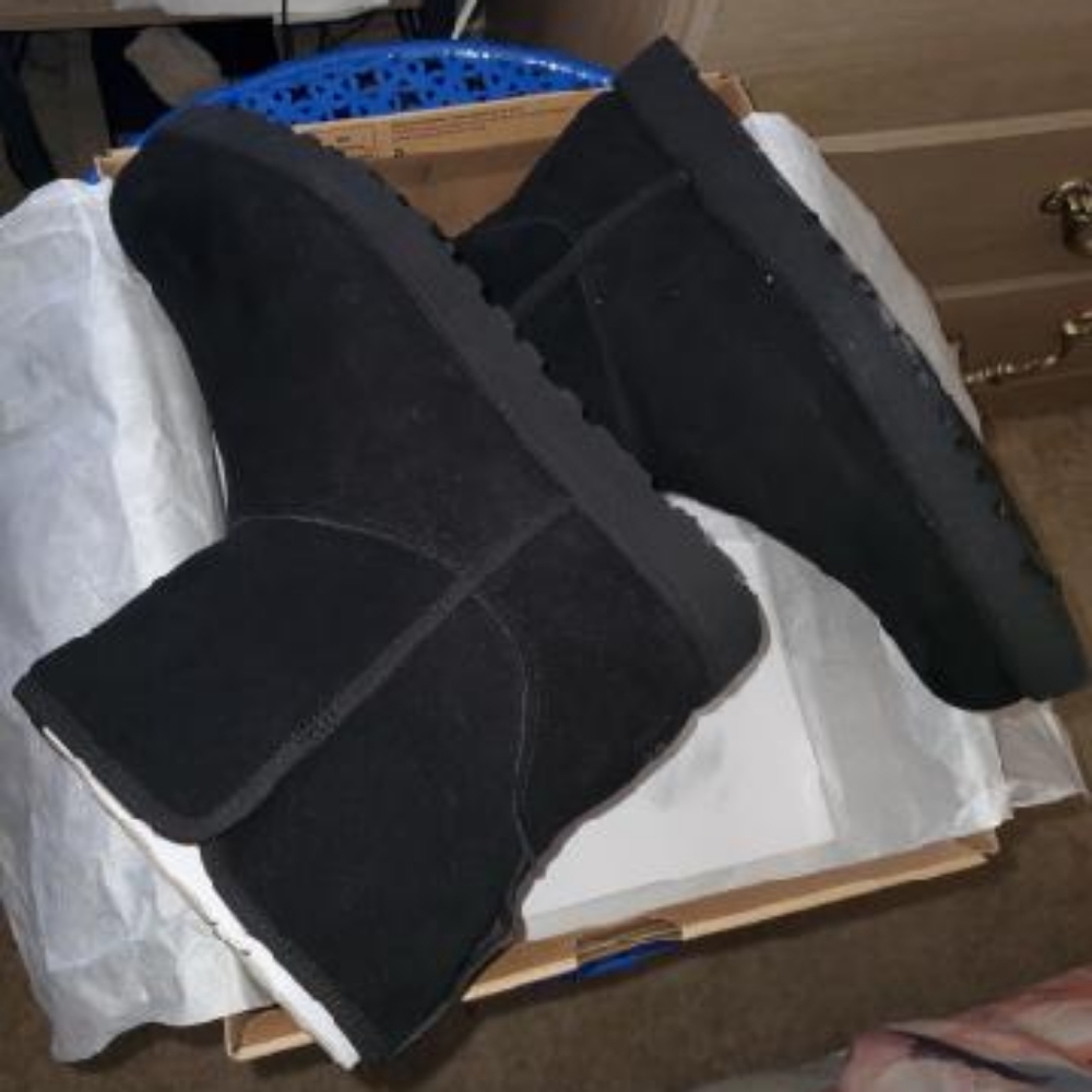 Ugg Cory II Booties - Picture 2 of 6